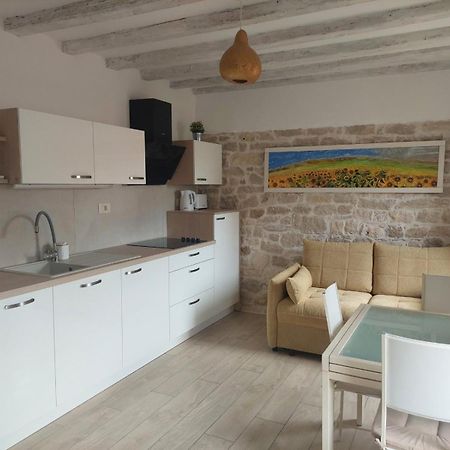 Apartment Lino - City Center Rovinj Extérieur photo