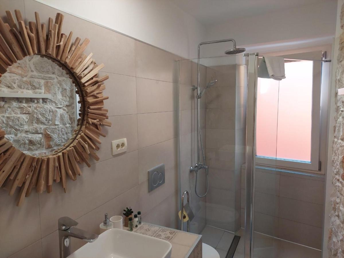 Apartment Lino - City Center Rovinj Extérieur photo